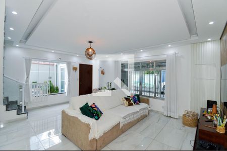 Sala de casa à venda com 4 quartos, 170m² em Vila Galvão, Guarulhos