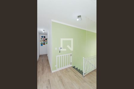 Corredor dos Dormitórios de casa à venda com 4 quartos, 170m² em Vila Galvão, Guarulhos