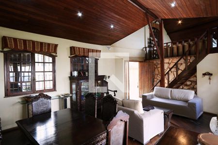 Sala de casa à venda com 4 quartos, 360m² em São Lucas, Belo Horizonte