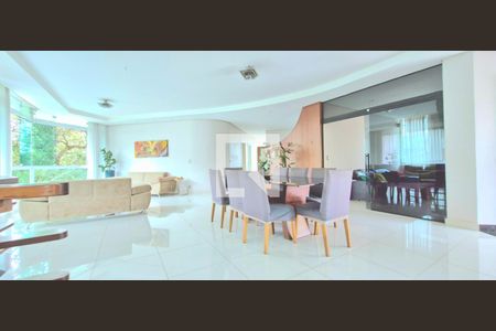 Sala de casa de condomínio à venda com 4 quartos, 1040m² em Condados da Lagoa, Lagoa Santa