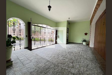 Casa à venda com 3 quartos, 332m² em Vila Galvão, Guarulhos