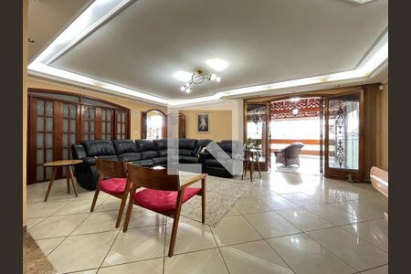 Casa à venda com 3 quartos, 332m² em Vila Galvão, Guarulhos