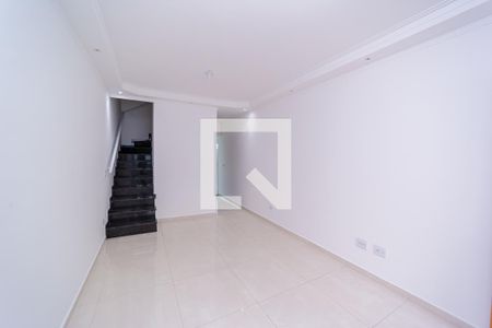 Sala de casa à venda com 3 quartos, 109m² em Vila Nhocuné, São Paulo
