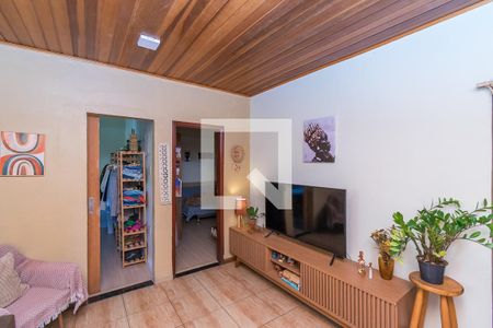 Sala de casa à venda com 2 quartos, 100m² em Brás de Pina, Rio de Janeiro
