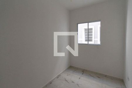 Quarto de apartamento para alugar com 2 quartos, 35m² em Jardim Santa Teresinha, São Paulo