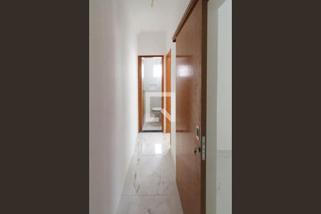 Corredor de apartamento para alugar com 2 quartos, 35m² em Jardim Santa Teresinha, São Paulo