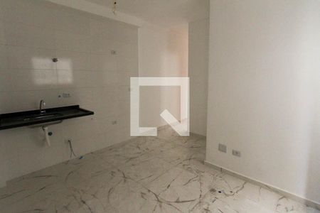 Sala e Cozinha de apartamento para alugar com 2 quartos, 35m² em Jardim Santa Teresinha, São Paulo