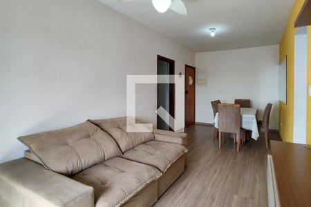 Sala de apartamento para alugar com 2 quartos, 70m² em Maracanã, Praia Grande