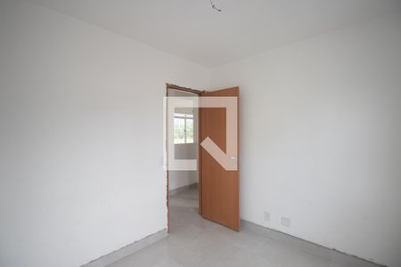 Quarto 1 de apartamento para alugar com 2 quartos, 55m² em Maria Paula, São Gonçalo