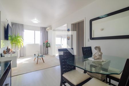 Sala de apartamento à venda com 2 quartos, 80m² em Vila Conceição, Porto Alegre