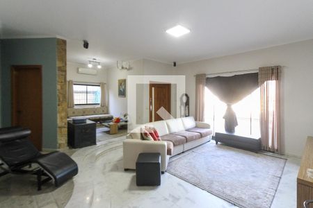 Sala de casa à venda com 3 quartos, 350m² em Vila California, São Paulo