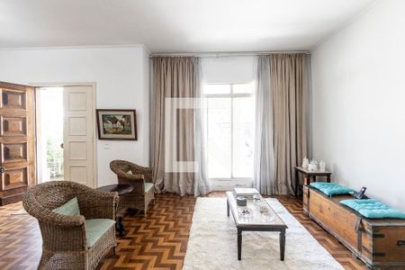 Sala de casa para alugar com 3 quartos, 300m² em Água Branca, São Paulo