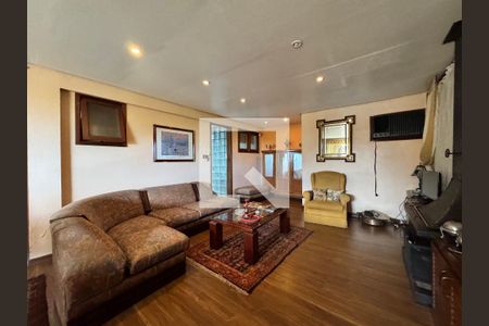 Sala de casa para alugar com 4 quartos, 250m² em Morro do Espelho, São Leopoldo