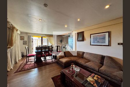 Sala de casa para alugar com 4 quartos, 250m² em Morro do Espelho, São Leopoldo