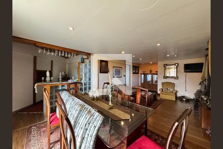 Sala de casa para alugar com 4 quartos, 250m² em Morro do Espelho, São Leopoldo