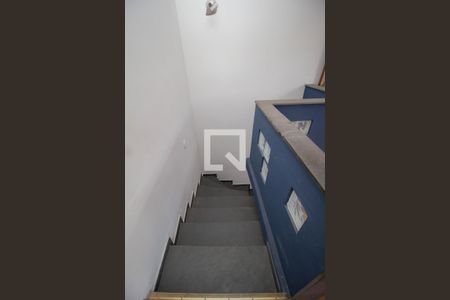 Escada de casa para alugar com 5 quartos, 800m² em Jardim São Ricardo, São Paulo