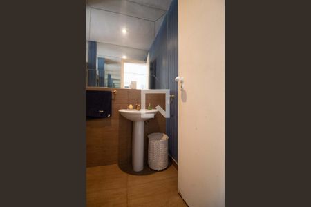 Lavabo de casa para alugar com 6 quartos, 250m² em Lagoa, Rio de Janeiro