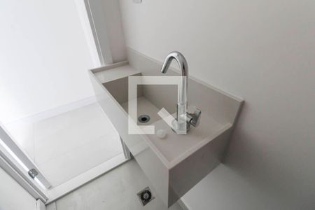 Lavabo de casa à venda com 3 quartos, 107m² em Vila Lucia, São Paulo
