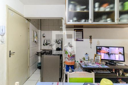 Cozinha de kitnet/studio à venda com 1 quarto, 33m² em Sé, São Paulo