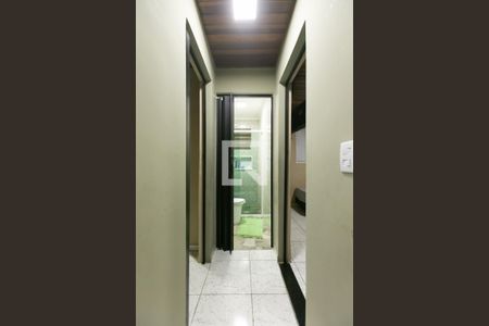 Corredor de casa à venda com 4 quartos, 150m² em Parada Xv de Novembro, São Paulo