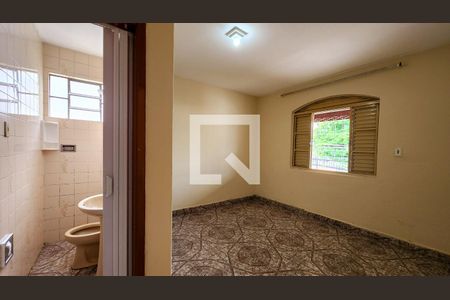 Quarto de casa para alugar com 4 quartos, 250m² em Vila Marlene, Jundiaí