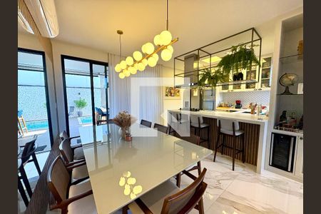 Sala de casa de condomínio à venda com 3 quartos, 249m² em Jardim Ermida I, Jundiaí