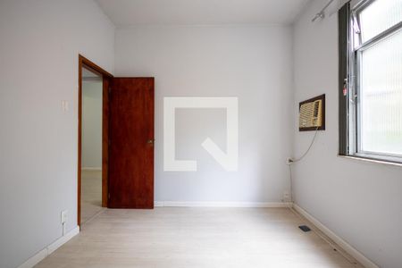 Quarto de apartamento à venda com 1 quarto, 48m² em Estácio, Rio de Janeiro