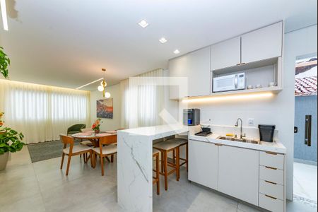 Sala de apartamento para alugar com 3 quartos, 90m² em Nova Suíça, Belo Horizonte