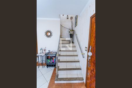 Escada de casa à venda com 3 quartos, 150m² em Vila Catupia, São Paulo