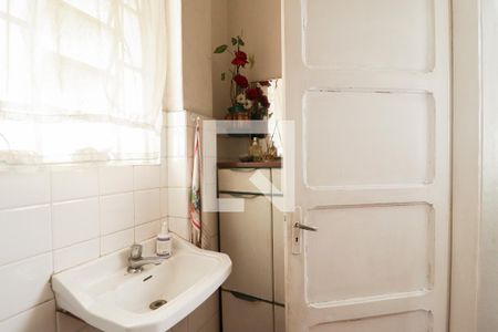 Lavabo de casa para alugar com 8 quartos, 400m² em Jardim São Paulo, São Paulo