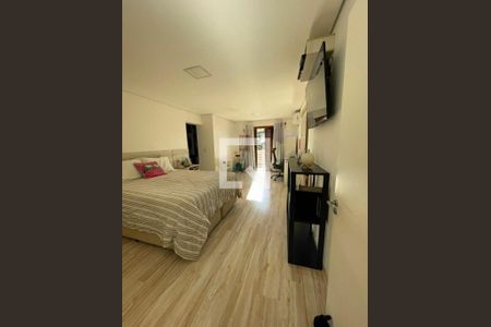 Casa à venda com 3 quartos, 220m² em Vila Butantã, São Paulo