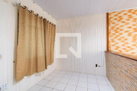 Sala de casa à venda com 2 quartos, 60m² em Fátima, Canoas