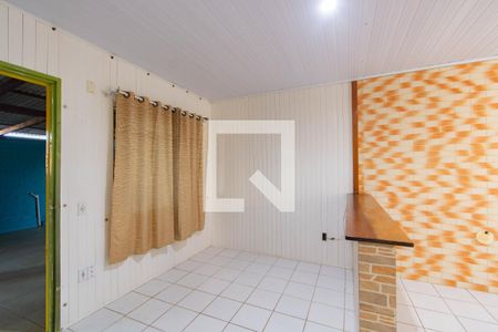 Sala de casa à venda com 2 quartos, 60m² em Fátima, Canoas