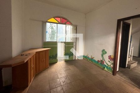 Casa à venda com 5 quartos, 270m² em Santo Antônio, Belo Horizonte