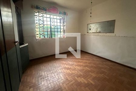 Casa à venda com 5 quartos, 270m² em Santo Antônio, Belo Horizonte