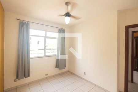 Quarto 1 de apartamento para alugar com 2 quartos, 48m² em Cosmos, Rio de Janeiro