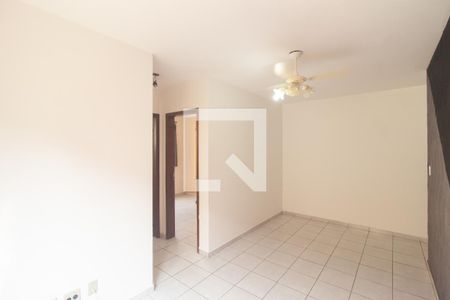 Sala de apartamento para alugar com 2 quartos, 48m² em Cosmos, Rio de Janeiro