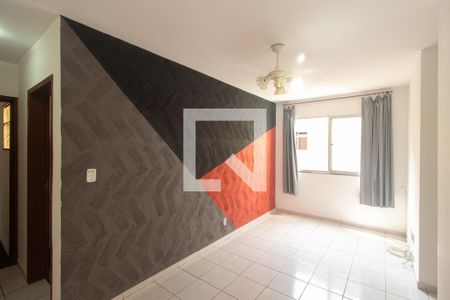 Sala de apartamento para alugar com 2 quartos, 48m² em Cosmos, Rio de Janeiro