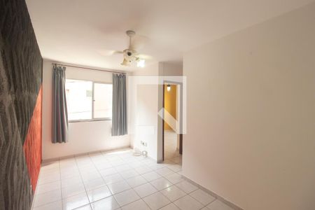 Sala de apartamento para alugar com 2 quartos, 48m² em Cosmos, Rio de Janeiro