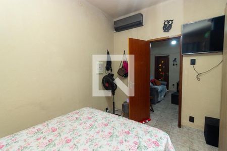 Quarto 1 de casa para alugar com 2 quartos, 170m² em Bento Ribeiro, Rio de Janeiro