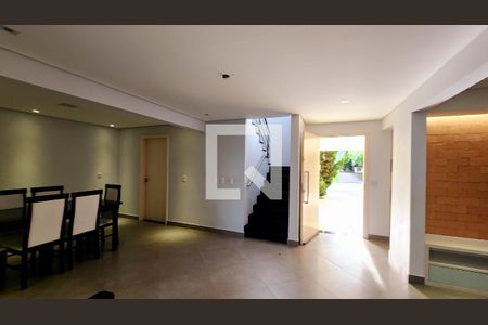 Sala de casa de condomínio à venda com 4 quartos, 184m² em Jardim Ermida I, Jundiaí
