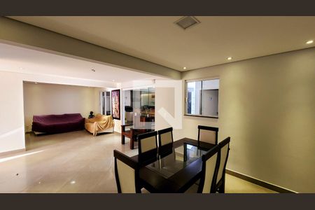 Sala de casa de condomínio à venda com 4 quartos, 184m² em Jardim Ermida I, Jundiaí