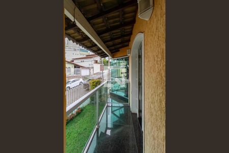 Varada da sala 1 de casa à venda com 4 quartos, 480m² em Álvaro Camargos, Belo Horizonte