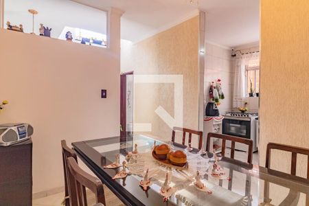 Sala de casa à venda com 3 quartos, 550m² em Cidade Vargas, São Paulo