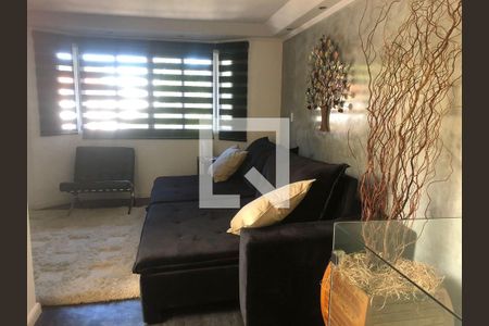 Casa à venda com 3 quartos, 250m² em Jardim Peri, São Paulo