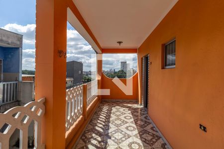 Sacada de casa à venda com 2 quartos, 121m² em Vila Regina, São Paulo