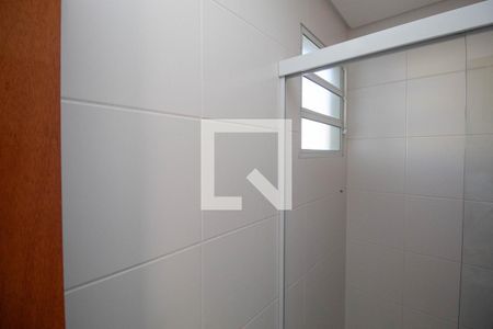 Banheiro de apartamento à venda com 1 quarto, 41m² em Vila Nova Carolina, São Paulo