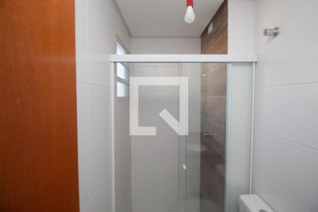 Banheiro de apartamento à venda com 1 quarto, 41m² em Vila Nova Carolina, São Paulo