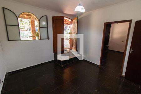 Sala de casa à venda com 2 quartos, 100m² em Fazenda Santa Cândida, Campinas
