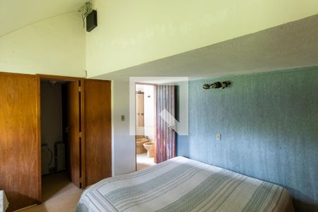 Suíte 1 de casa para alugar com 4 quartos, 800m² em Vila Santo Antonio de Carapicuiba, Cotia
